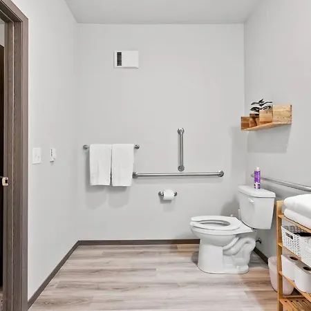 Full Ada Unit - 2 Bed 2 Bath Unit Near Downtown Apartment Spokane Exterior photo