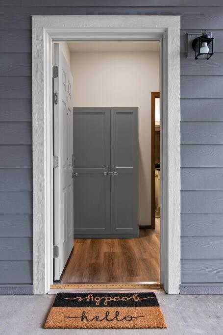 Full Ada Unit - 2 Bed 2 Bath Unit Near Downtown * Spokane